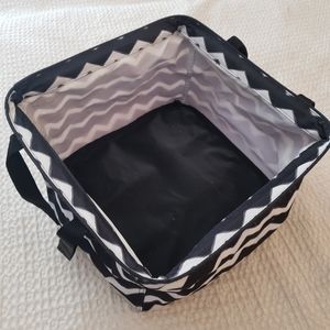 Thirty one square utility tote chevron
